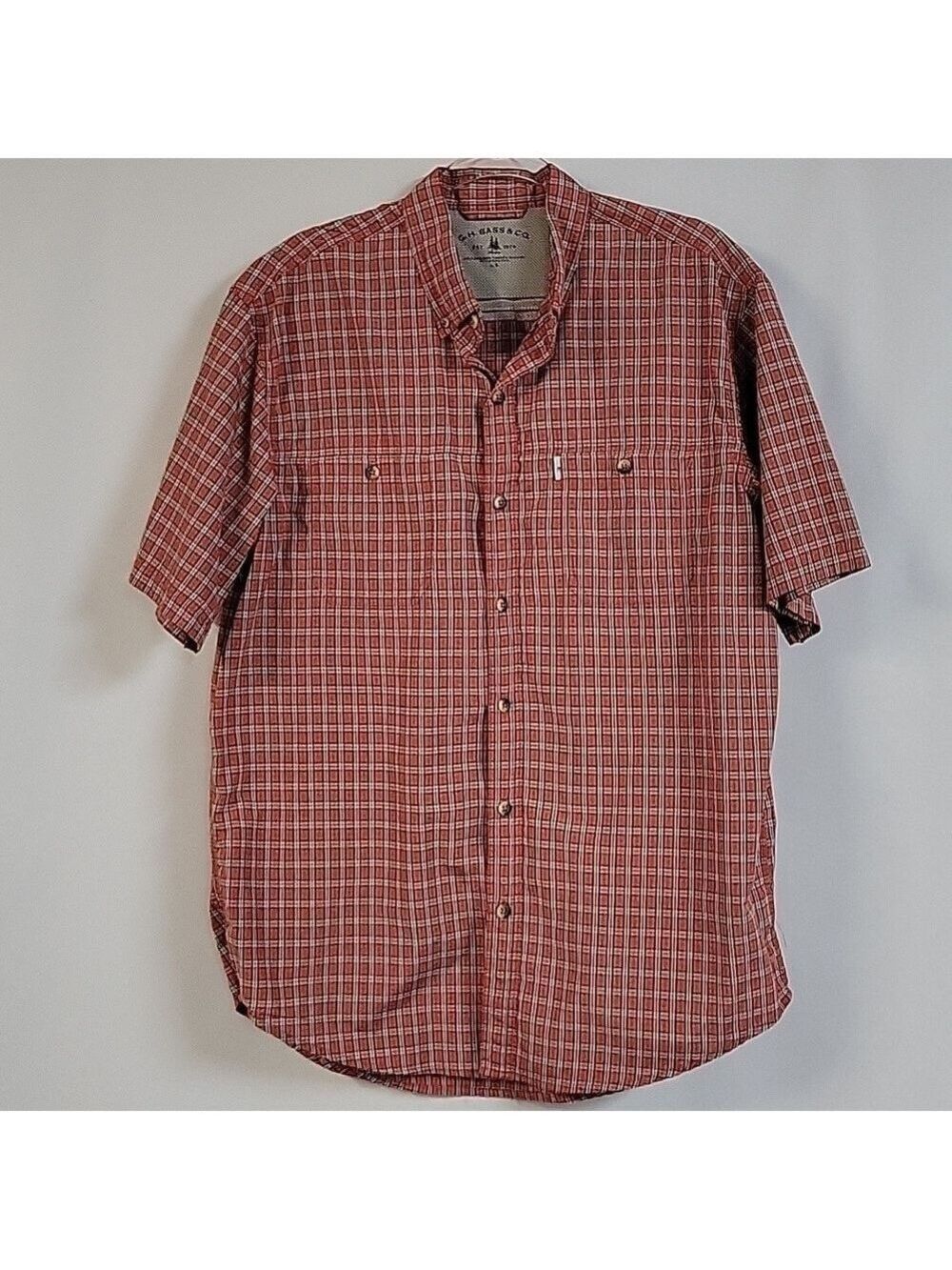 G. H. Bass & Co Men's Button-Down Short-Sleeved Plaid Pattern Shirt, Size Large